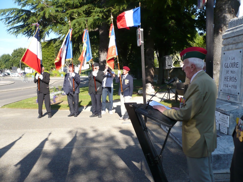 Du drapeau à Croix de Lorraine - Fondation Charles de Gaulle